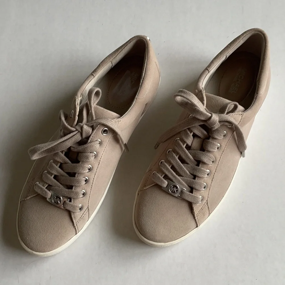🆕 Michael Kors Suede Sneakers